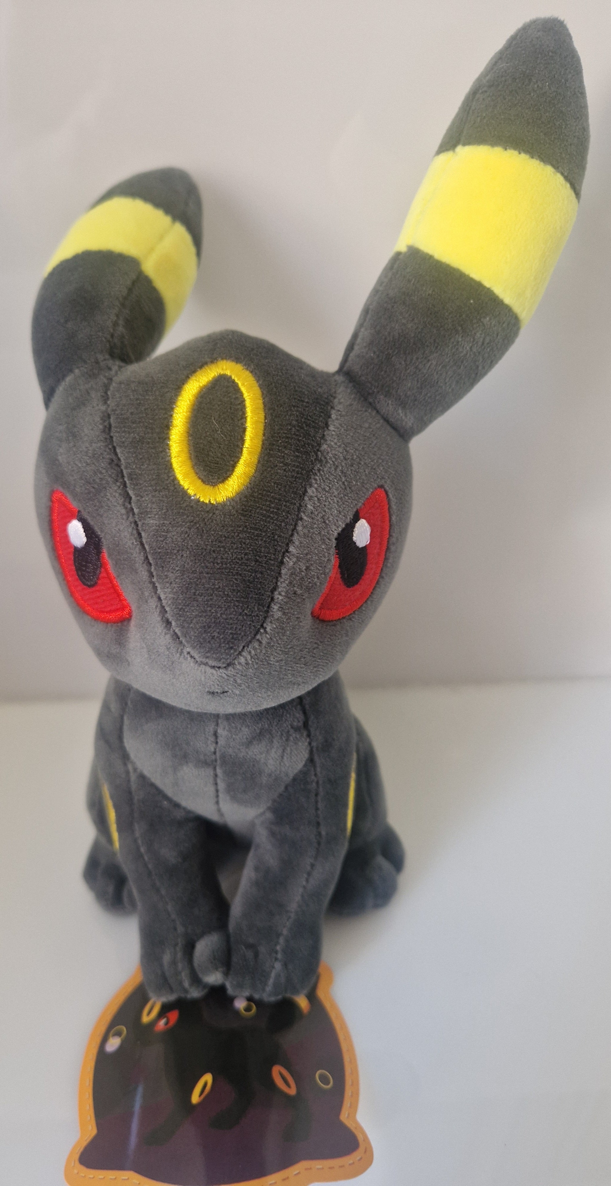Front view of Pokémon Umbreon plush soft toy
