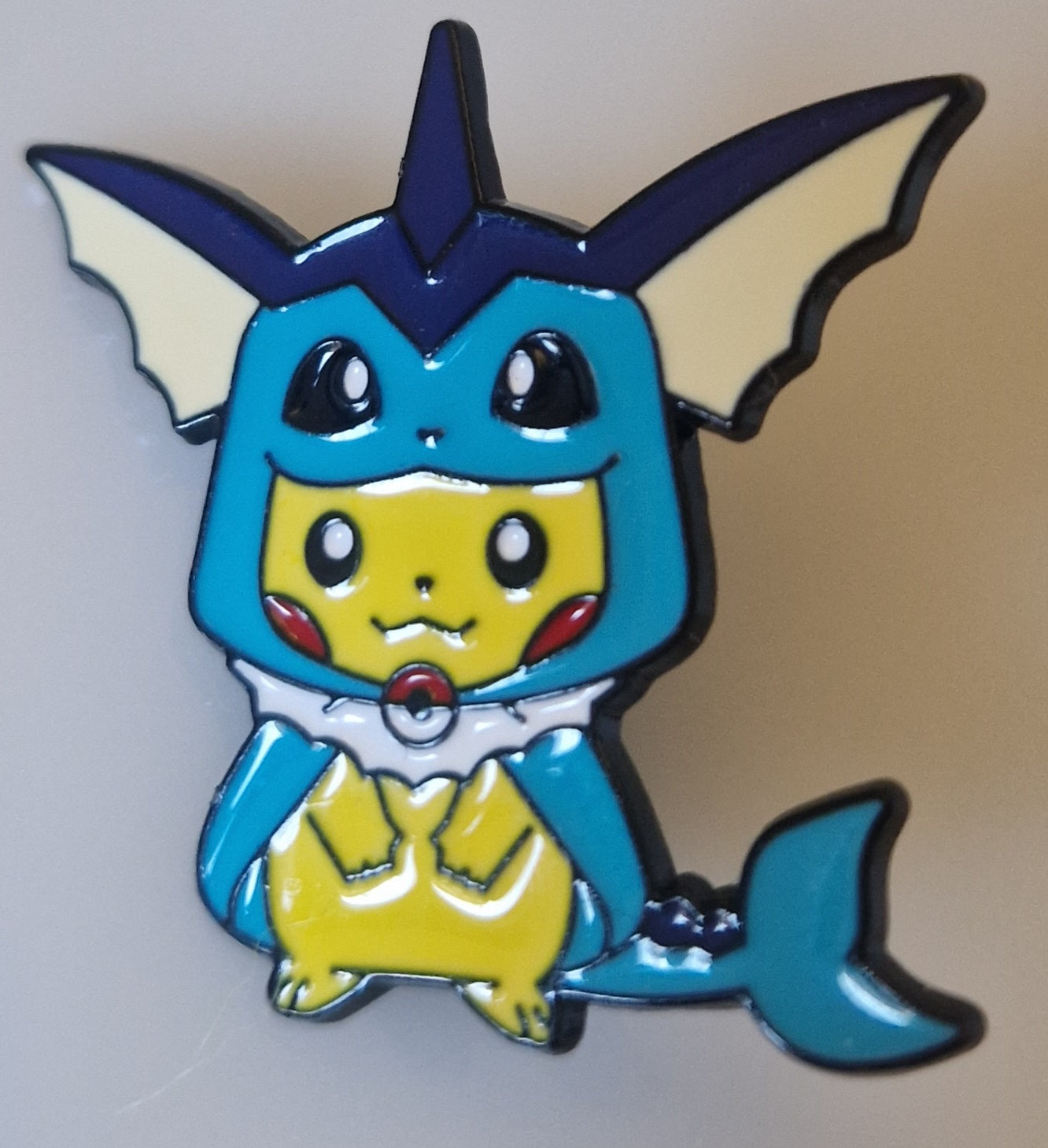 Pokémon-style brooch pin – Pikachu in Vaporeon Costume