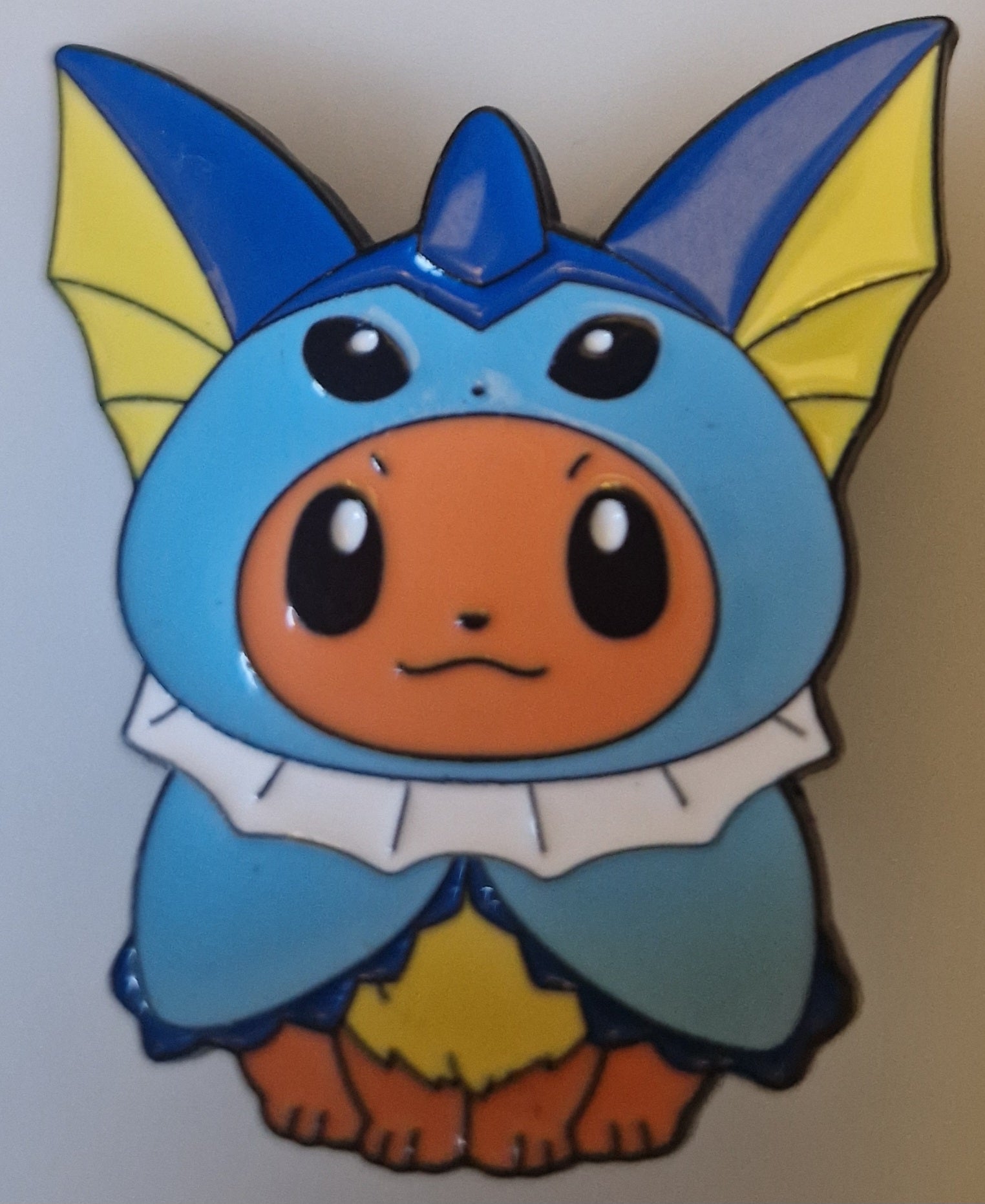 Pokémon-style brooch pin – Eevee in Vaporeon Costume
