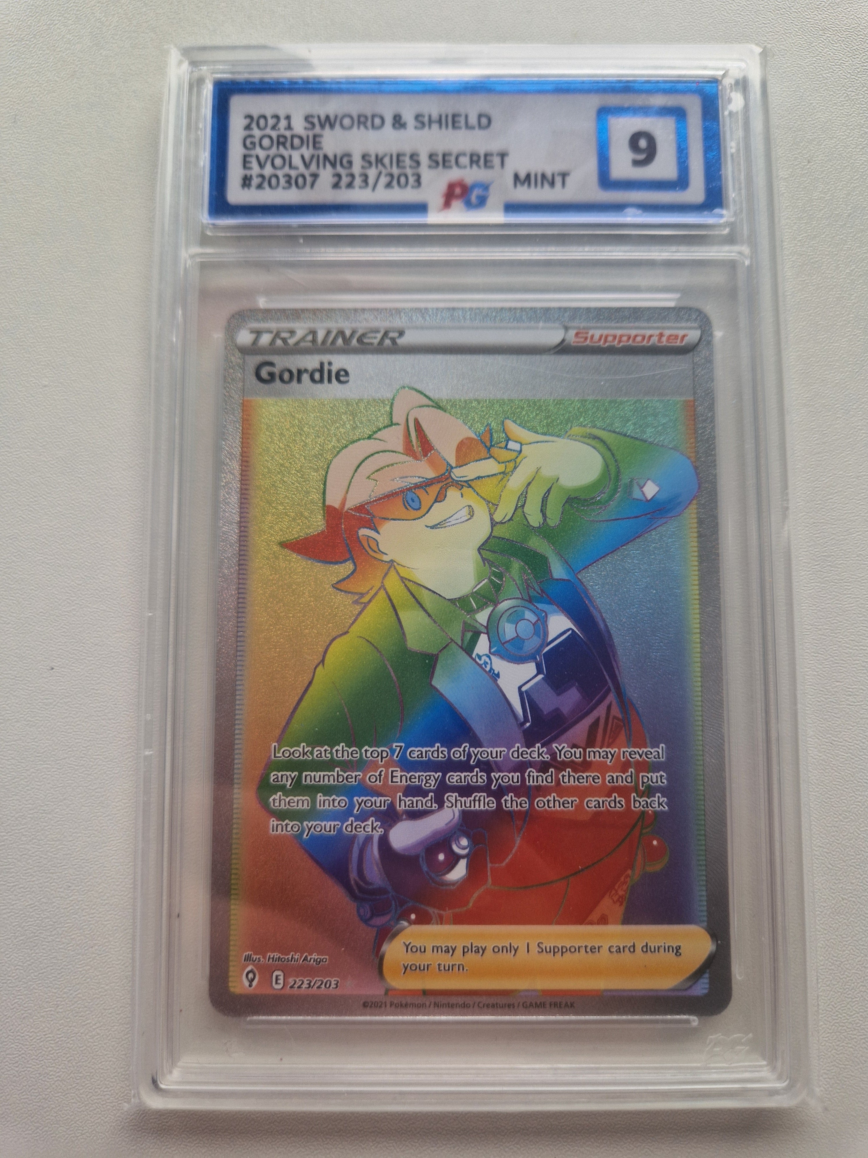 Gordie 223/203 Evolving Skies Rainbow Secret Rare – Pokégrade 9